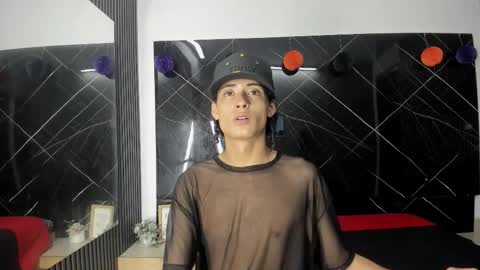 Trey online show from January 9, 4:04 am