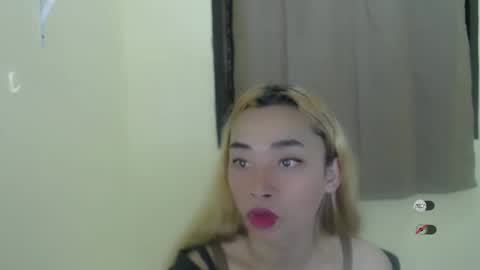 Snapshot of tricia_slut chatting on February 20, 11:31 am tricia_slut online show from February 20, 11:31 am