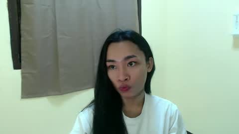 Snapshot of tricia_slut chatting on March 2, 3:37 pm tricia_slut online show from March 2, 3:37 pm