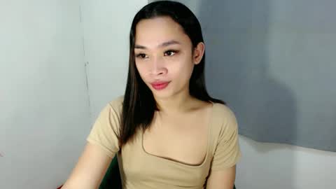 Snapshot of tricia_slut chatting on November 5, 5:07 am tricia_slut online show from November 5, 5:07 am