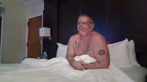 Snapshot of trickquestion chatting on December 8, 2:18 am trickquestion online show from December 8, 2:18 am