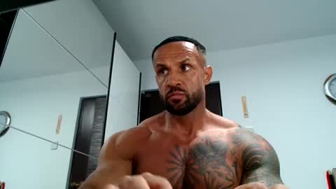 tridentmuscles online show from November 8, 10:19 pm