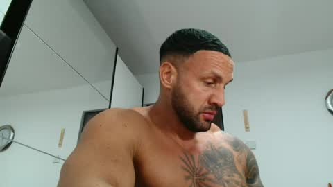 tridentmuscles online show from April 30, 9:30 pm