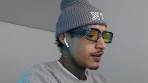 - trieone online show from January 29, 7:00 pm