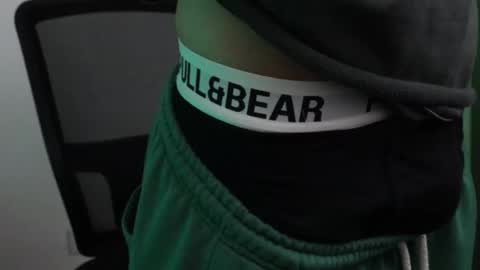 - trieone online show from December 3, 10:35 am