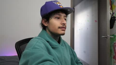 - trieone online show from February 9, 11:47 am