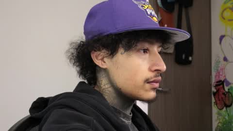 - trieone online show from March 24, 2:22 pm