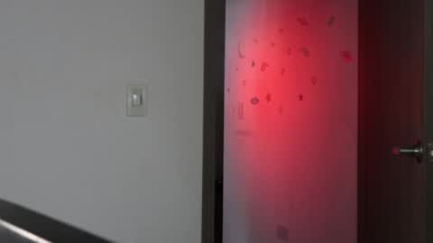 - trieone online show from April 21, 3:17 pm