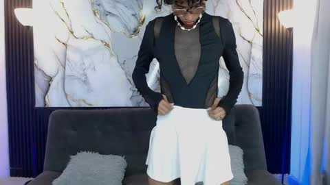 Snapshot of triiangel_latinboy chatting on April 17, 12:35 am Johan online show from April 17, 12:35 am