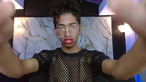 Snapshot of triiangel_latinboy chatting on April 20, 12:24 am Johan online show from April 20, 12:24 am