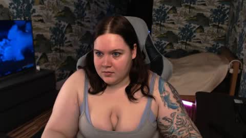 Tina online show from May 7, 11:59 am