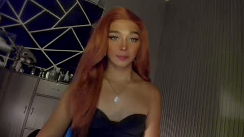 Ms Ella online show from December 7, 2:57 pm