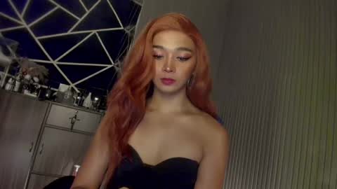 Ms Ella online show from December 30, 3:24 pm