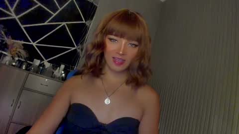 Ms Ella online show from February 4, 12:22 pm