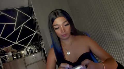 Ms Ella online show from March 8, 3:35 pm