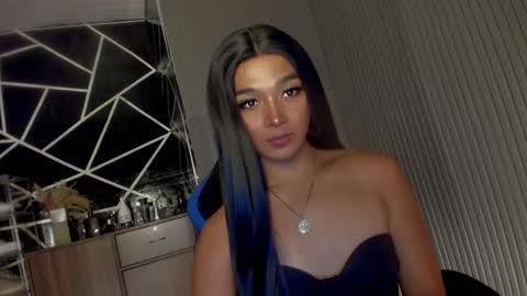 Ms Ella online show from March 12, 5:28 pm