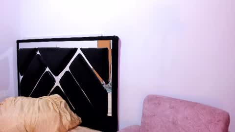 Snapshot of trinityjames_ chatting on July 25, 2:31 am Trinity online show from July 25, 2:31 am