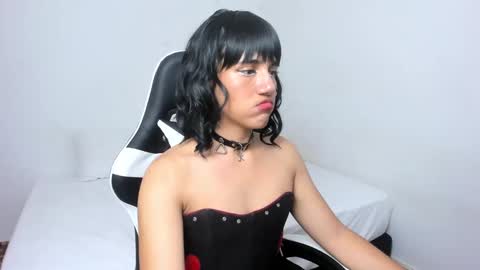 Triny online show from January 22, 2:24 pm