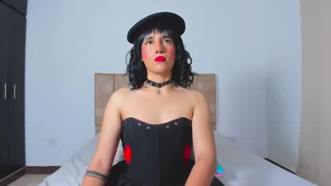 Triny online show from October 23, 1:32 pm