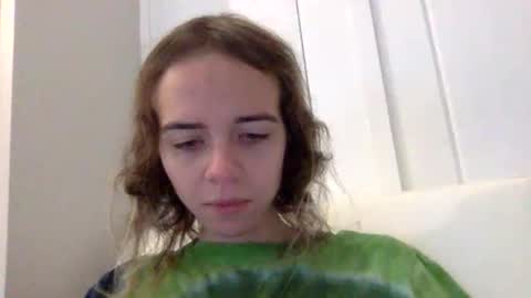 trippybb222 online show from December 4, 2:32 am