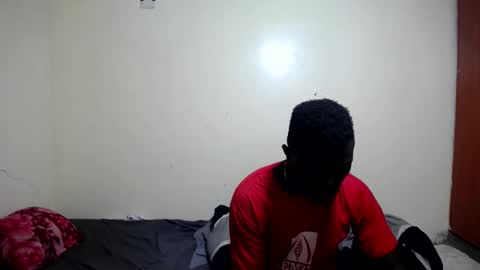 Snapshot of trisboo5 chatting on February 4, 5:23 pm Trisboo5 online show from February 4, 5:23 pm