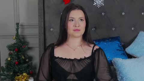 trisha_winslet online show from December 26, 4:36 pm