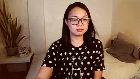 Snapshot of trishakera chatting on January 15, 1:52 pm trisha online show from January 15, 1:52 pm