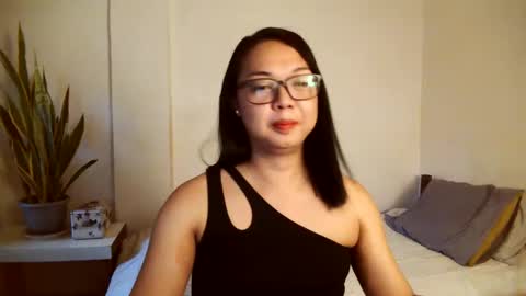 Snapshot of trishakera chatting on January 16, 2:09 am trisha online show from January 16, 2:09 am