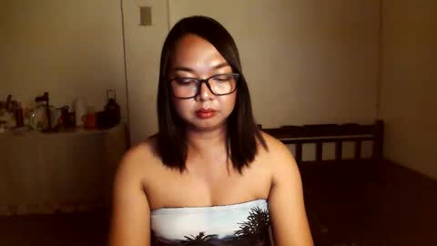 Snapshot of trishakera chatting on October 14, 2:40 pm trisha online show from October 14, 2:40 pm