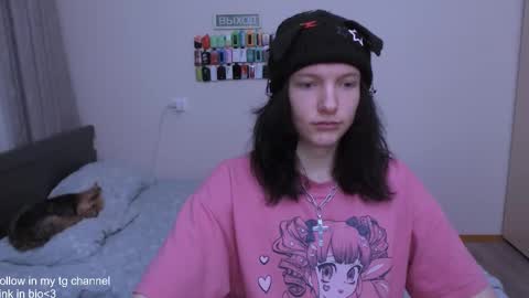 Max  online show from December 17, 7:20 pm