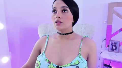 Snapshot of trissha_xk1 chatting on June 30, 3:24 pm Trissha online show from June 30, 3:24 pm