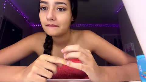 Snapshot of tristianmarie chatting on June 7, 1:21 am tristianmarie online show from June 7, 1:21 am