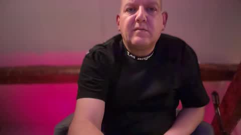 Snapshot of tritonspace chatting on October 7, 8:39 pm Triton online show from October 7, 8:39 pm