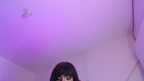 Snapshot of trix_ebony chatting on May 17, 1:58 am trix_ebony online show from May 17, 1:58 am