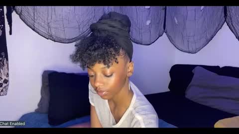 trixie_luv online show from September 18, 12:40 pm