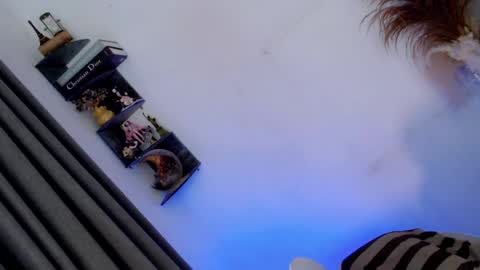 trixie_moore online show from July 15, 5:45 am