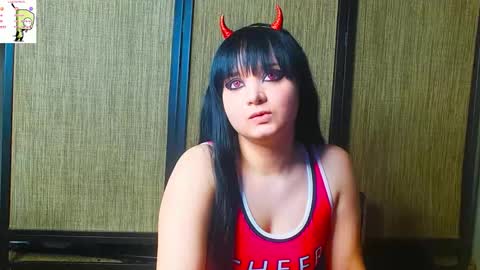 trixiedoescamcam online show from February 12, 2:28 am