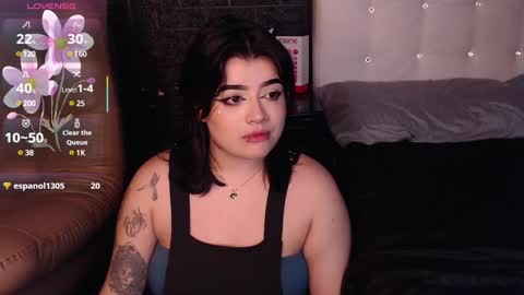 Snapshot of trixxiee_ chatting on February 27, 10:09 pm trixxiee_ online show from February 27, 10:09 pm