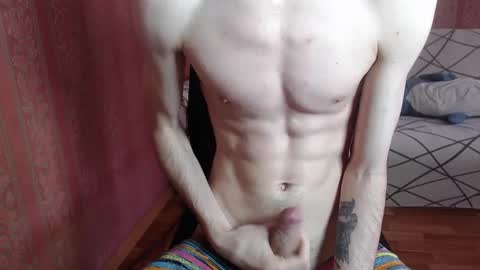 Snapshot of trone41 chatting on March 7, 6:24 am I POST MY FUCKING VIDEOS AND PICS    online show from March 7, 6:24 am