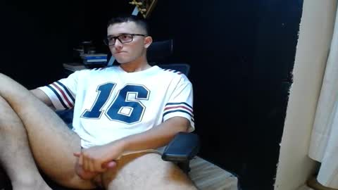 Snapshot of troy_6969 chatting on October 5, 6:17 pm Alan David online show from October 5, 6:17 pm