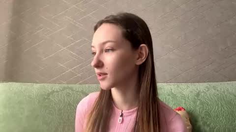 Hello Viola here   Help me to make 50 thumbs up 333 online show from March 6, 10:23 am