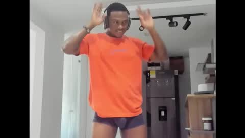 Troy Khalil online show from February 3, 9:31 pm