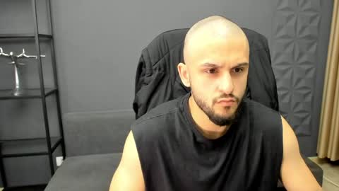 Snapshot of troywade chatting on June 8, 4:24 am TroyWade online show from June 8, 4:24 am