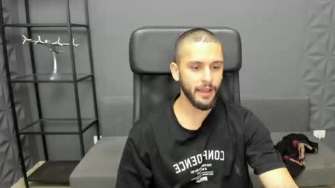 Snapshot of troywade chatting on June 19, 4:50 am TroyWade online show from June 19, 4:50 am