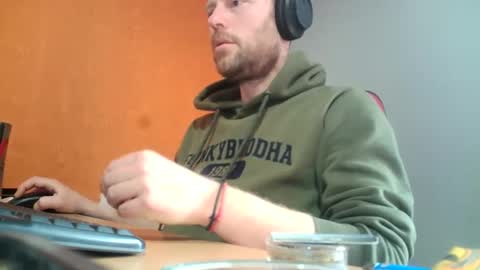 truble_78 online show from February 21, 2:27 pm