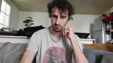 trucdeoufouf online show from February 2, 10:02 am