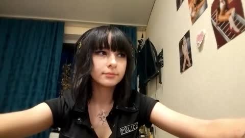 Snapshot of trudymersereau chatting on February 27, 3:45 pm Poly online show from February 27, 3:45 pm