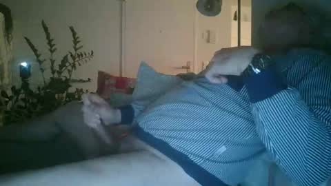 Snapshot of trukturk chatting on February 26, 9:16 pm trukturk online show from February 26, 9:16 pm