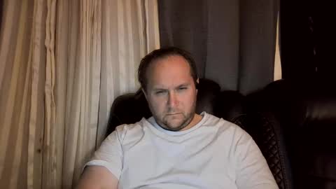 Snapshot of truthiness2019 chatting on October 27, 5:11 am truthiness2019 online show from October 27, 5:11 am