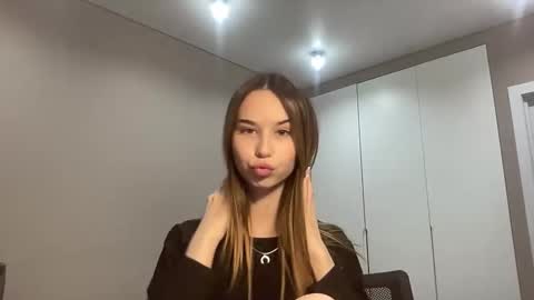 tryme_muse online show from January 17, 5:16 pm